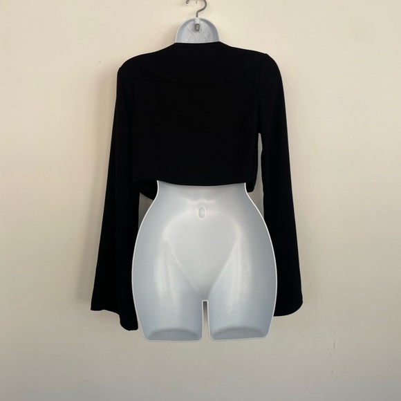 Black top - Picture 7 of 8